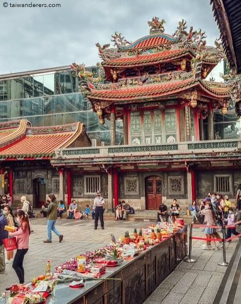 Longshan Temple